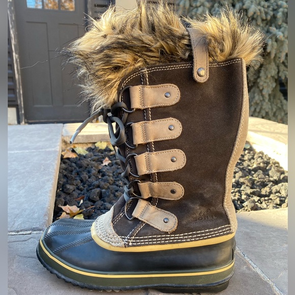 Sorel Joan of Arctic Waterproof Winter Boots | US 8 | EUC | Shale and Caramel - Picture 3 of 13